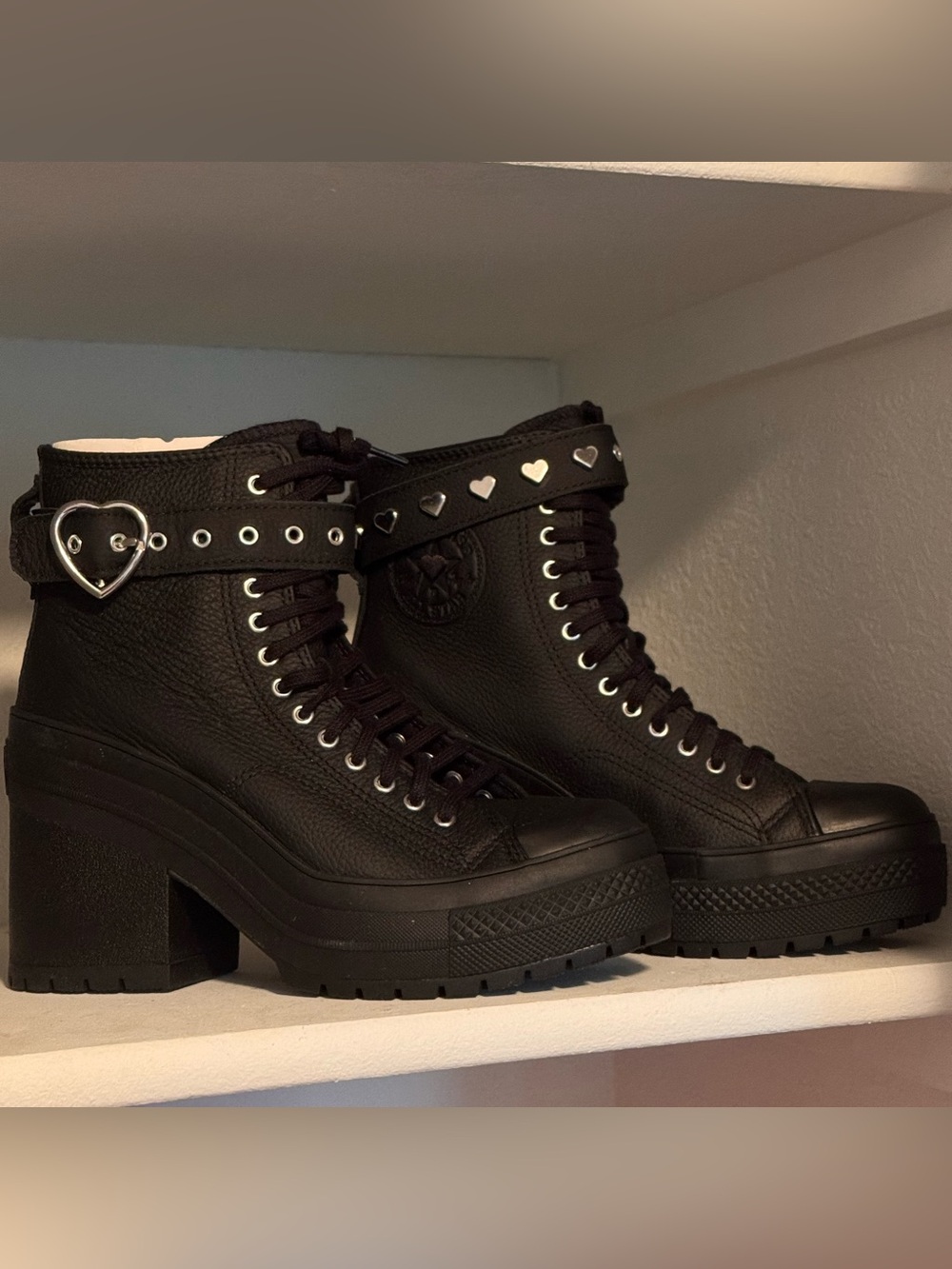 NEW Converse Chuck 70 De Luxe Heel Valentine’s Day Black Leather Women’s 8